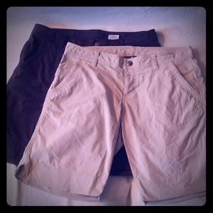 Khaki & Charcoal color Bermuda shorts - very flatt